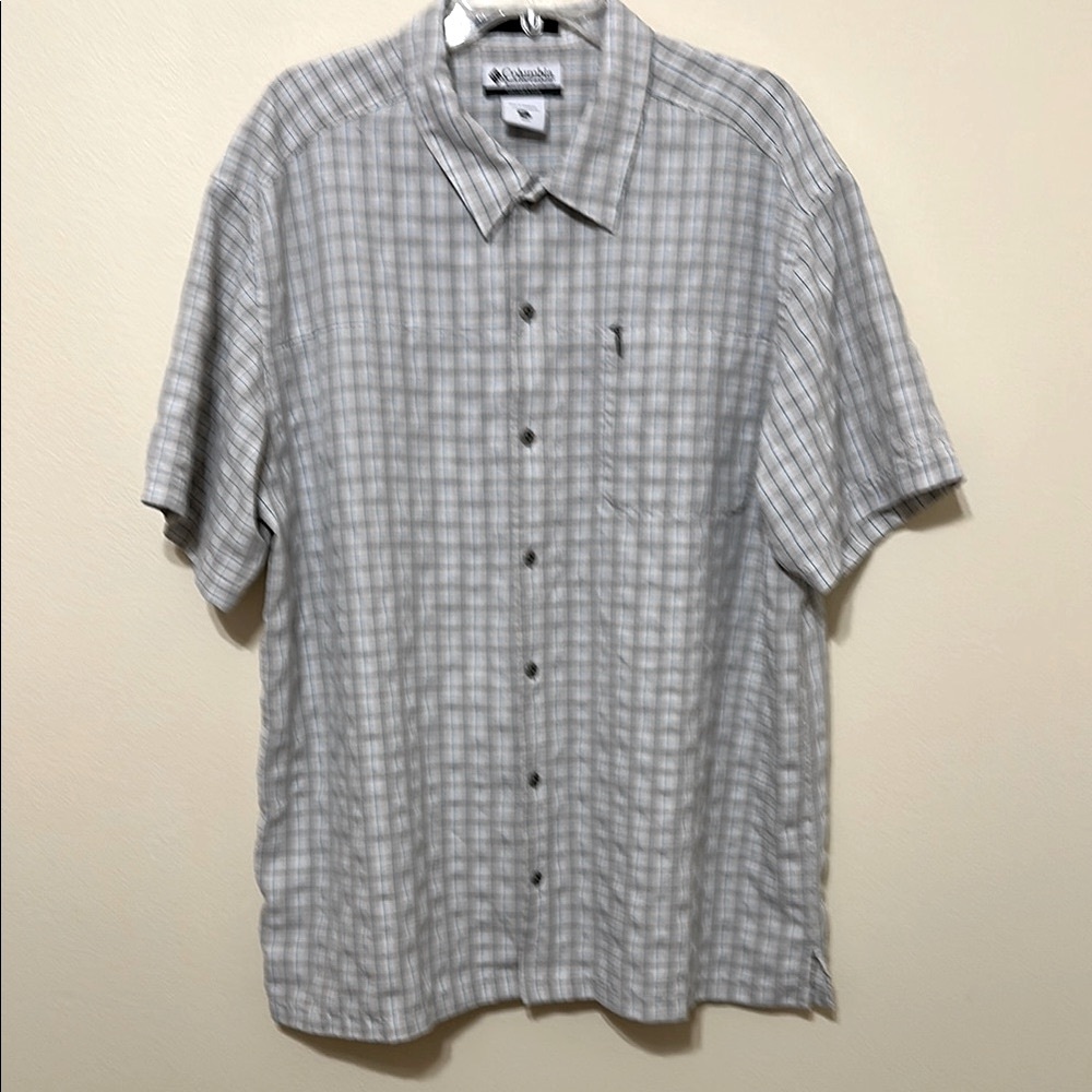 Columbia Gray Casual Button‎ Down Shirt